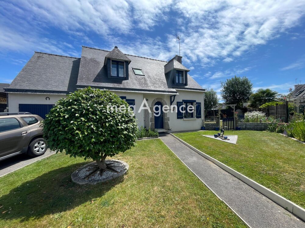 Maison dans le bourg de Larmor-Baden
