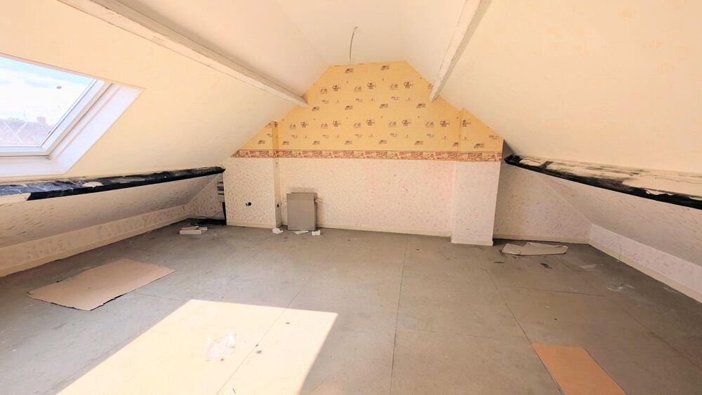 Vente Maison Opportunité à saisir ! Maison 3 chambres à 10 minutes à pied du métro Croix