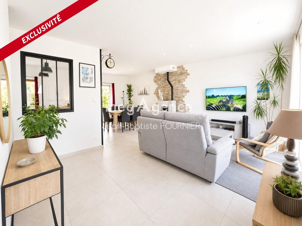 Vente Maison En exclusivité – Maison de plain-pied avec véranda et 3 chambres Saint-germain-du-corbeis