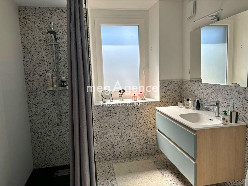 Vente Maison NOUVEAUTÉ !!! Séduisante maison 4 chambres ! La baconniere