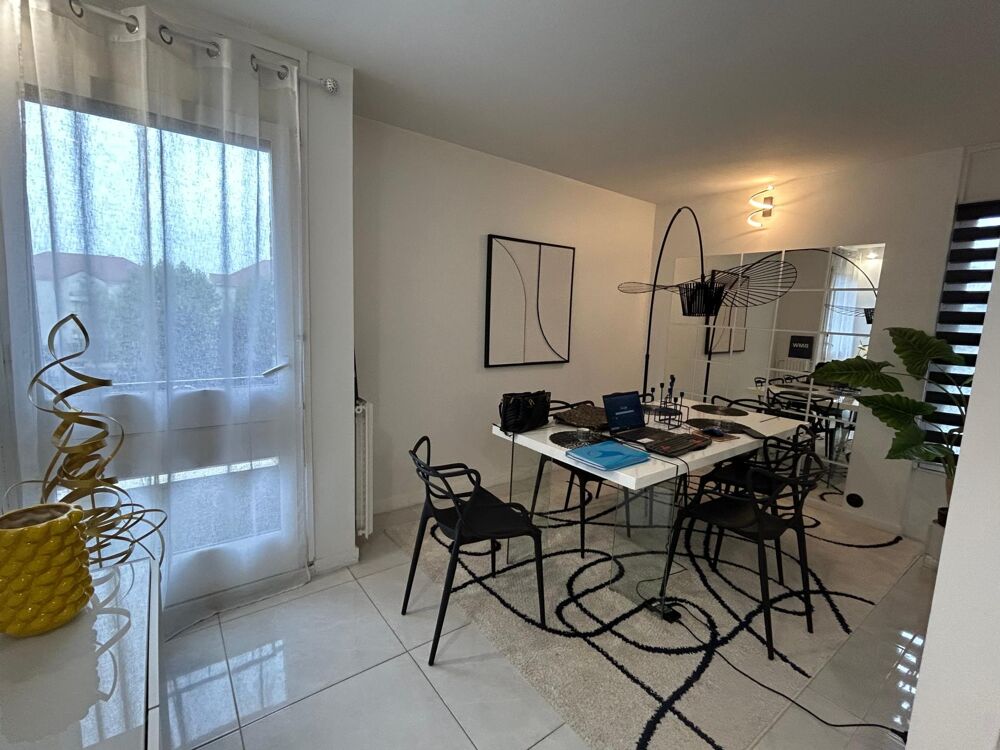 Vente Appartement LIMEIL-BRÉVANNES – 4 PIÈCES / 3 CHAMBRES – BALCON, CAVE & PARKING – À PROXIMITÉ DU CÂBLE C1 ET DU RER A Limeil-brévannes