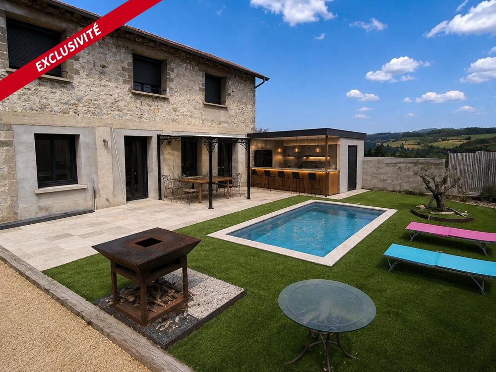 Maison 6 pièces 140 m² · à Saint-Just-Malmont · 140 m² · 389 000 €