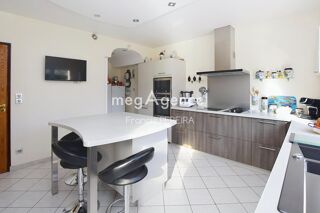  Maison à vendre 8 pièces 182 m²