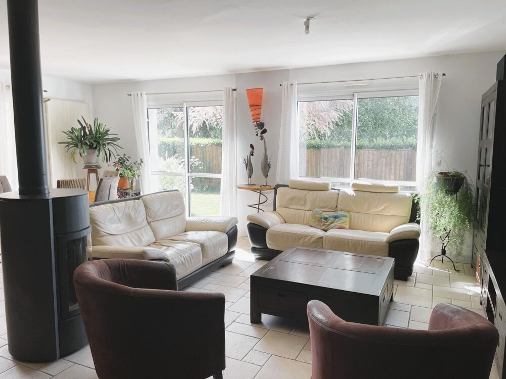 Maison avec piscine 8 pièces 146 m² La Séguinière