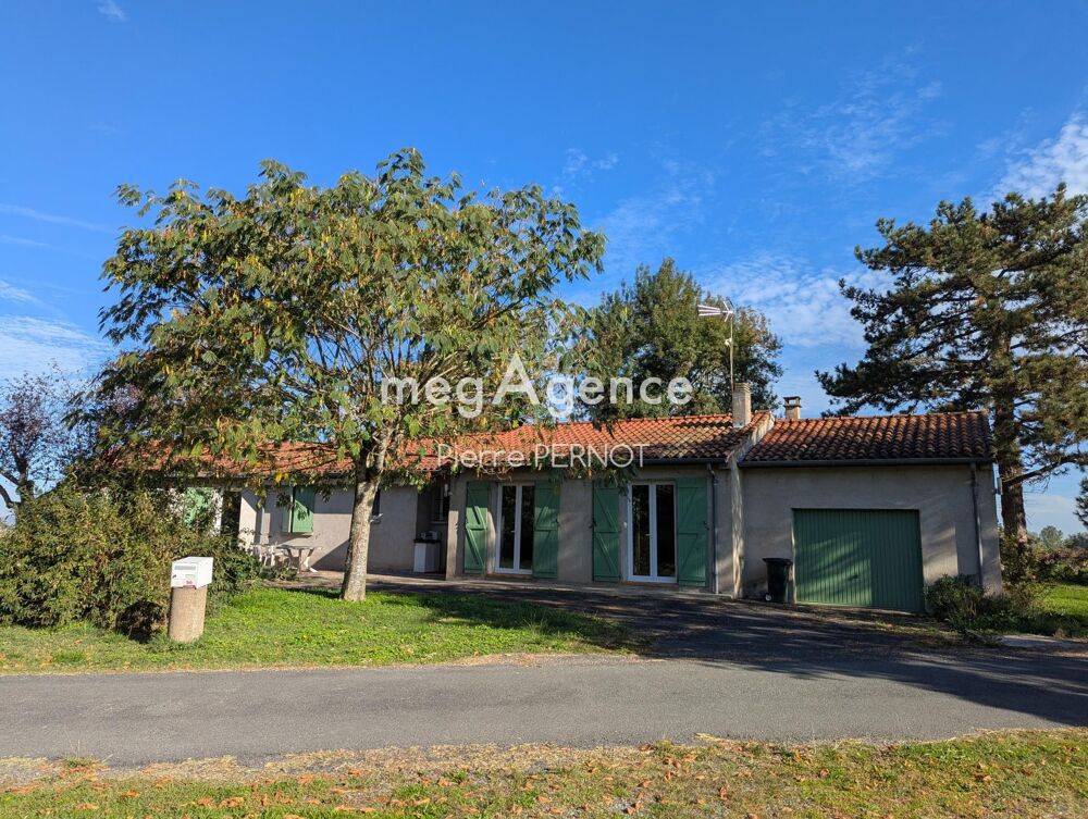 Pavillon plain pied avec dépendance et serres agricoles