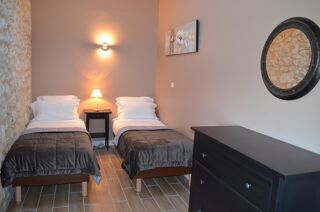  Maison � vendre 15 + pi�ces 736 m�