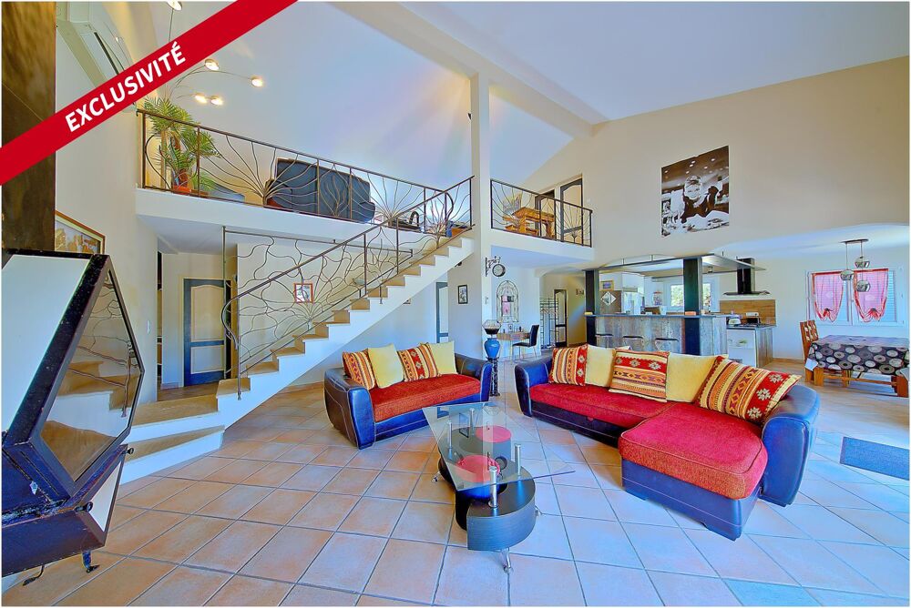 Vente Maison Superbe villa à proximité des plages à pied. Solaro