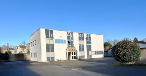 LOCAL COMMERCIAL 468 M² 540000 89100 Sens