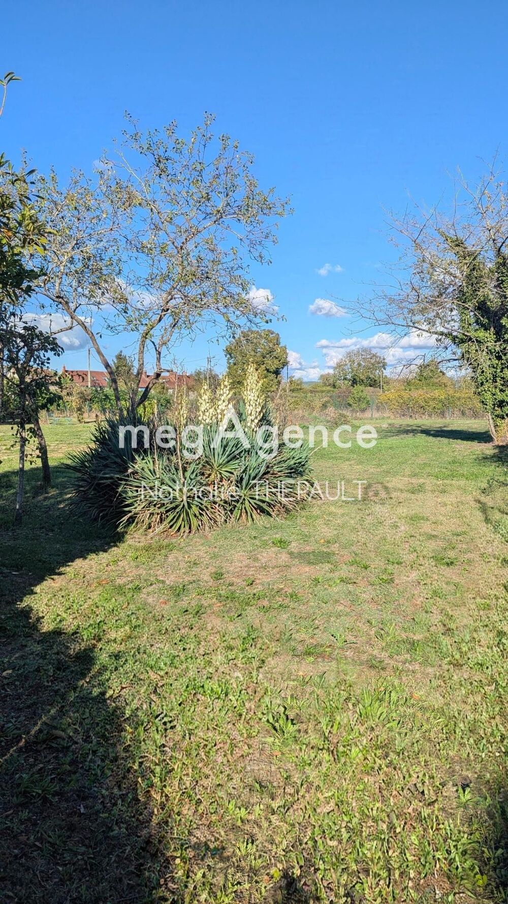 Vente Terrain SAINT-MARTIN-LA-GARENNE, Terrain constructible de 1004m² Saint-martin-la-garenne