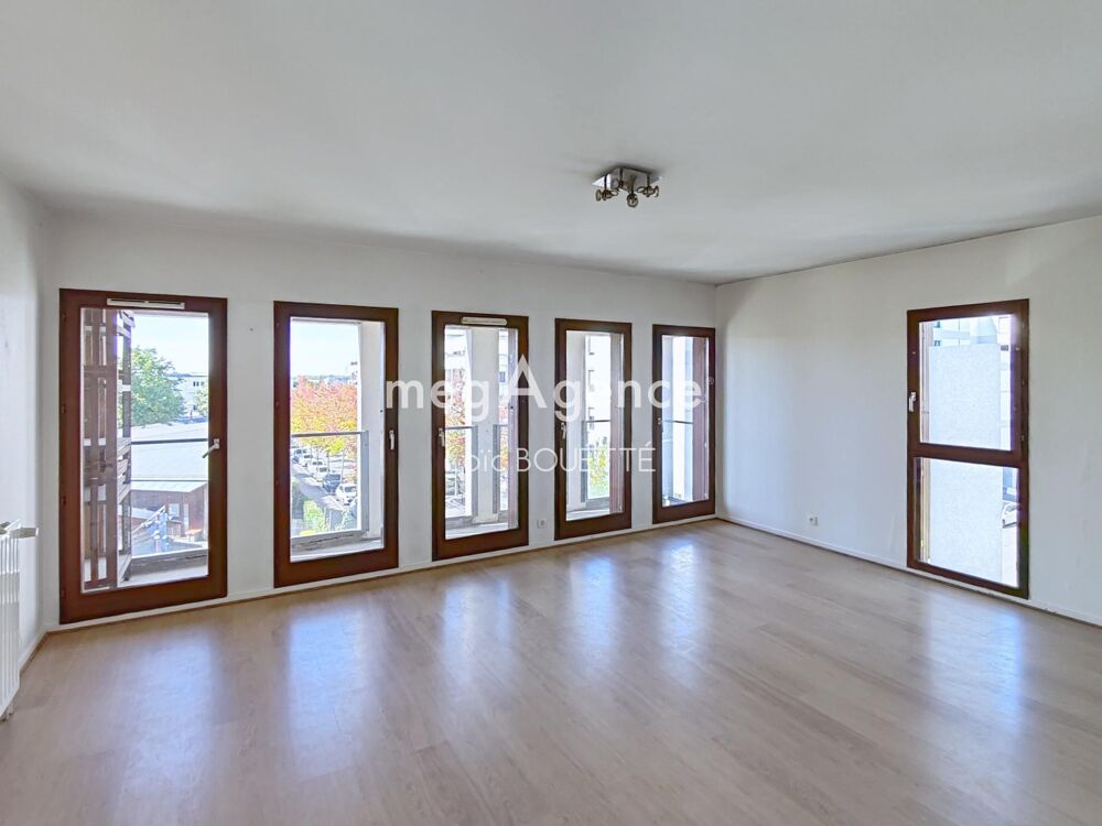 SPACIEUX APPARTEMENT DE 75M² AVEC BALCON ET STATIONNEMENT