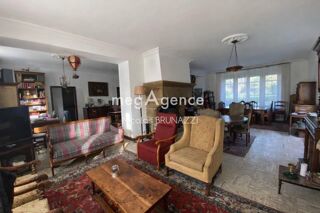  Maison à vendre 14 pièces 361 m²