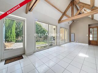 Vente Maison Maison en pierre 160m² – possibilité 2 logements – jardin clos Jambville