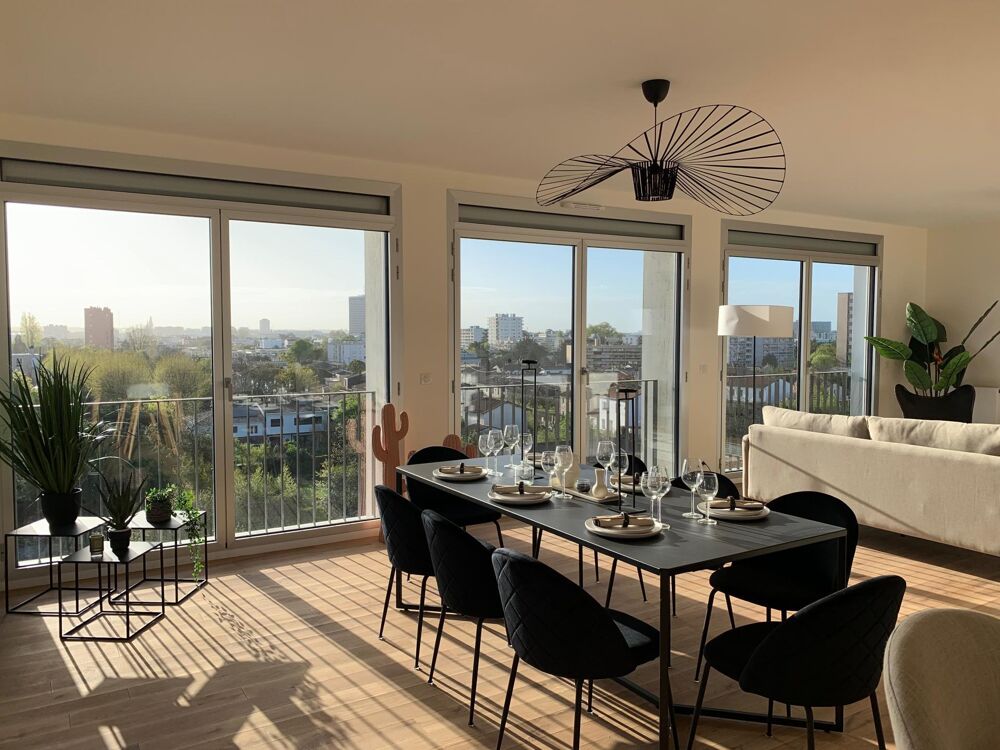 Vente Appartement Découvrez un loft d'exception à Cauderan, alliant charme new-yorkais et vue imprenable, où modernité et luminosité se rencontren Bordeaux
