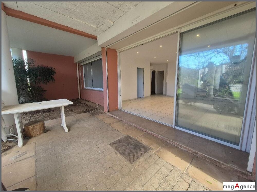 Cavalière  T2 avec parking à 200 m de la plage