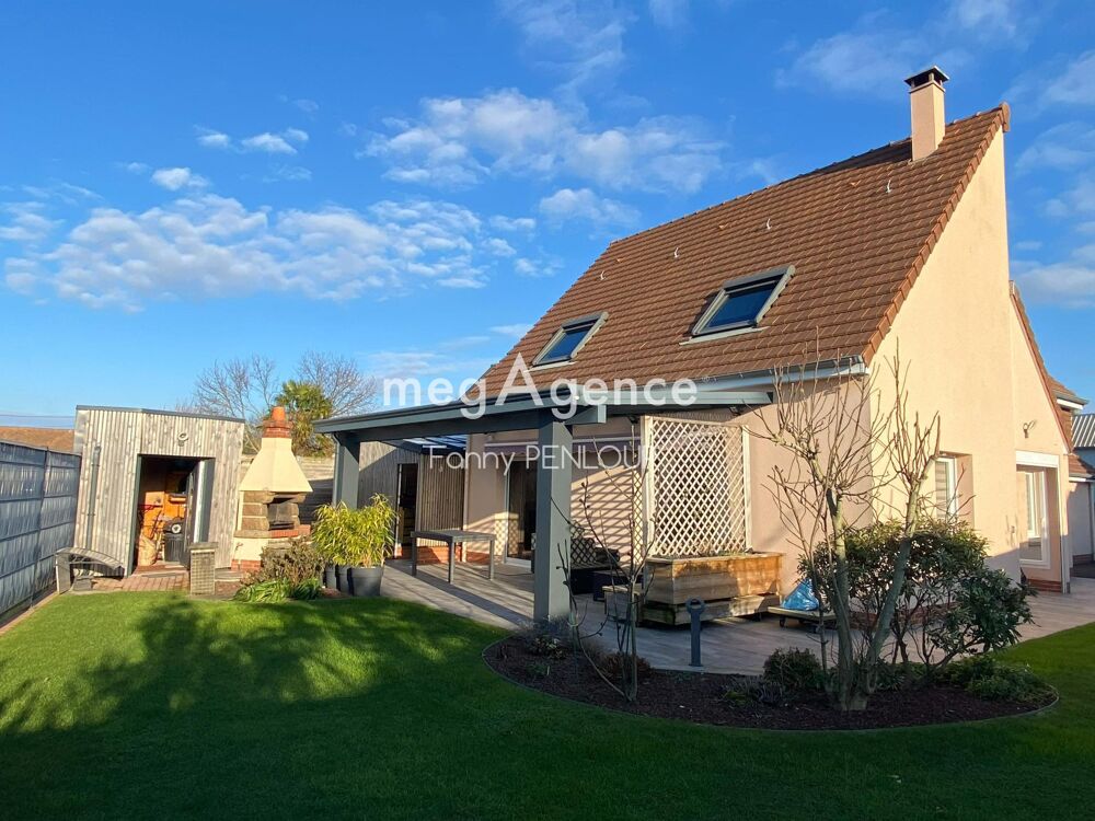 Maison en parfait état avec vie de plain-pied, double garage, jardin clos