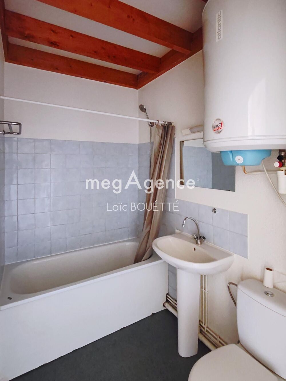 Vente Appartement STUDIO AVEC MEZZANINE ET 2 STATIONNEMENTS Saint-jacques-de-la-lande