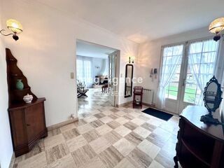  Maison � vendre 6 pi�ces 204 m�