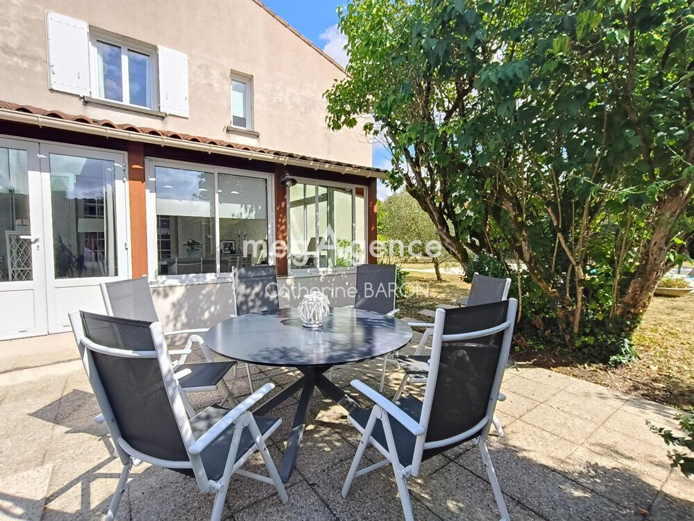 Vente Maison Maison 3 chambres jardin piscine Beauvais-sur-matha