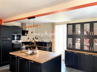  Maison à vendre 6 pièces 194 m²