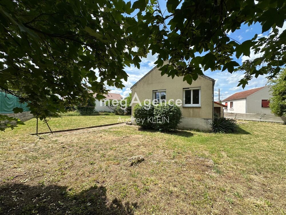 Vente Maison Maison sur sous sol total et son terrain de 671m2 Sens