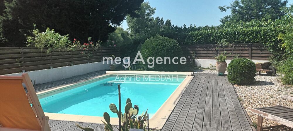 Demeure charentaise de charme sur 2 hectares avec domaine équestre