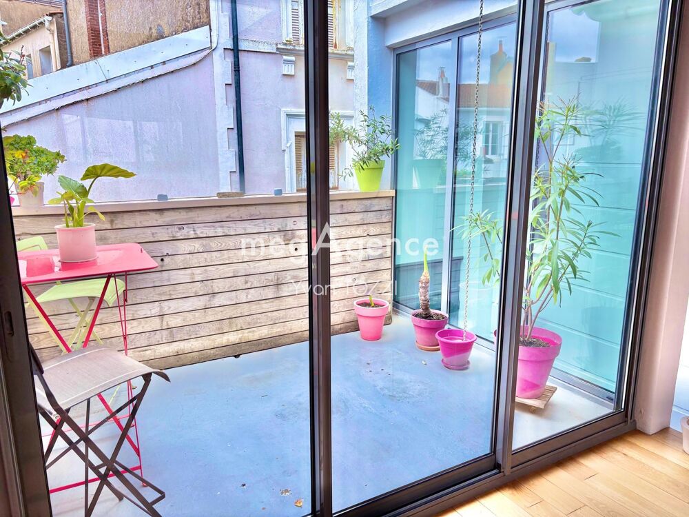 Vente Maison Demeure de 279 m2  au pied de la grande plage. Les sables-d'olonne