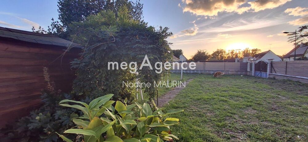 Vente Maison Proche de Blois, maison de 136 m² avec un terrain de 950 m² Cormeray