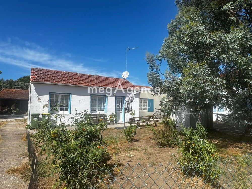DOLUS D'OLERON, côte Ouest, maison charentaise env. 200m² sur 620m²