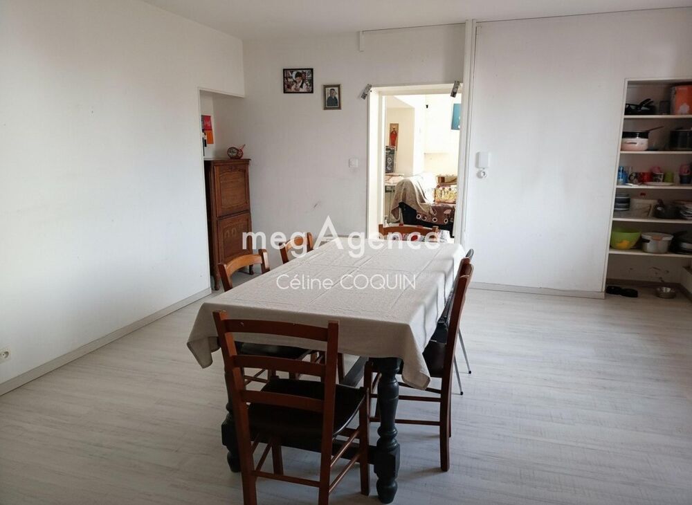 Vente Maison Immeuble de rapport entièrement loué – 3 logements – Revenus immédiats et sécurisés Champagnolles
