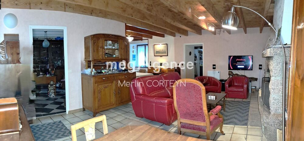 corps de ferme en pierre avec potentiel de gîtes