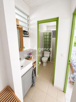  Immeuble à vendre 182 m² Riviere-pilote