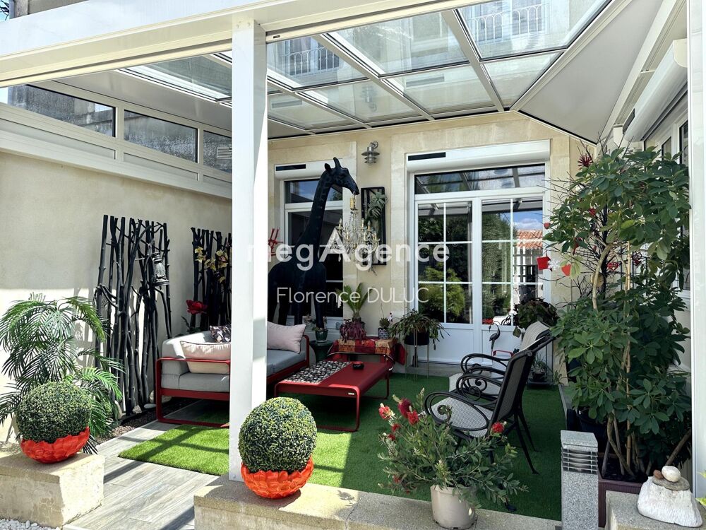 GRANDE MAISON CENTRE VILLE AVEC JARDIN