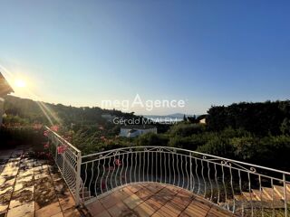  Maison  vendre 8 pices 210 m