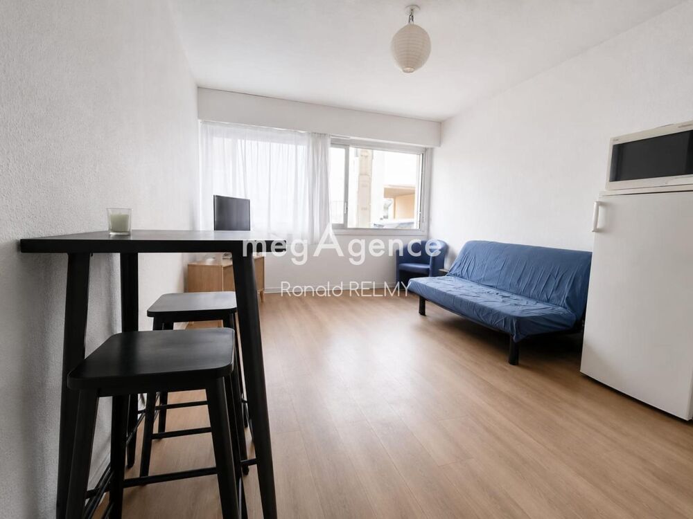 À 100 M DE LA PLAGE APPARTEMENT T1 " LES PRÉSIDENTS