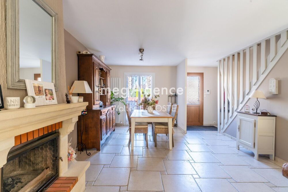 LES CLAYES SOUS BOIS AU CALME MAISON DE 135 M2 AVEC JARDIN