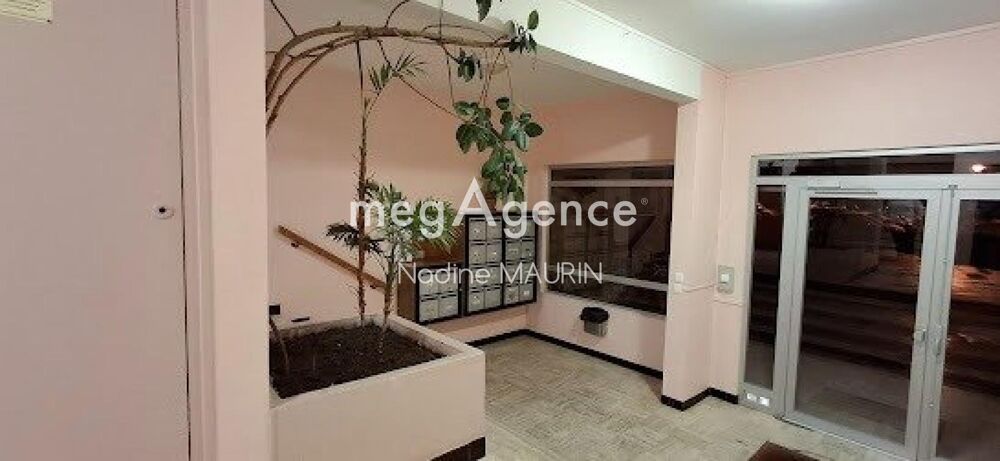Appartement de 84 m², 2 chambres, parking, Blois