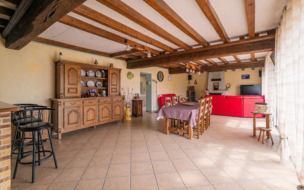MAISON CAMPAGNE AVEC 2,3 HECTARES