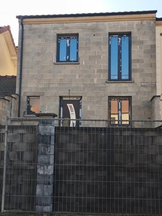  Immeuble � vendre 210 m�