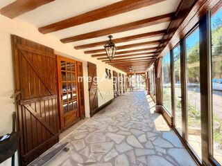  Maison à vendre 15 + pièces 383 m²
