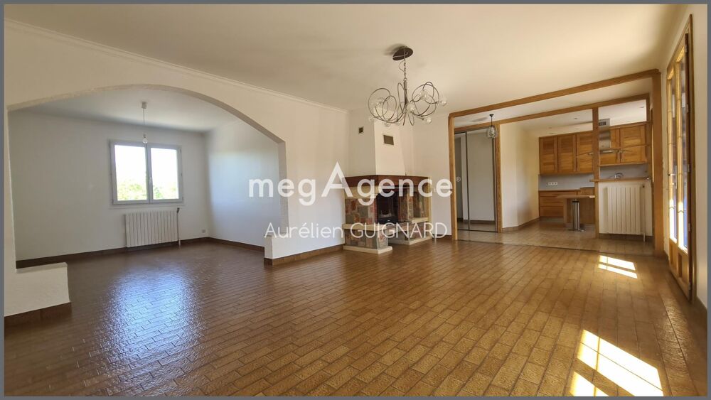 Maison 8 pièces 138 m² · à Bressuire · 138 m² · 182 900 €