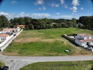  Terrain à vendre 1616 m²