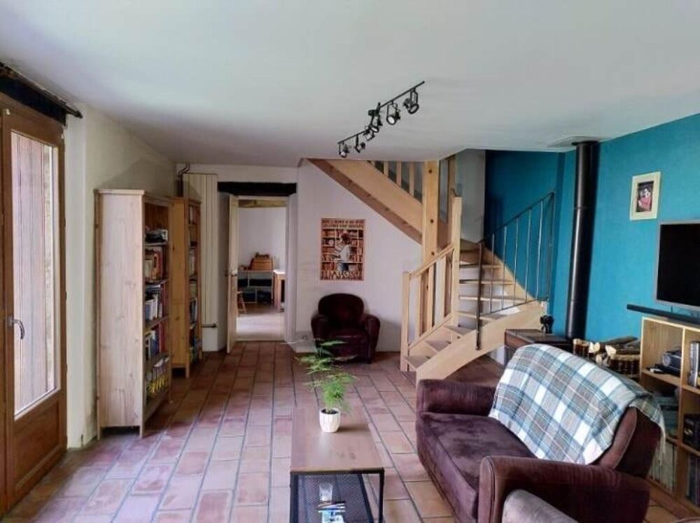 En plein bourg, le charme de l'ancien au confort moderne