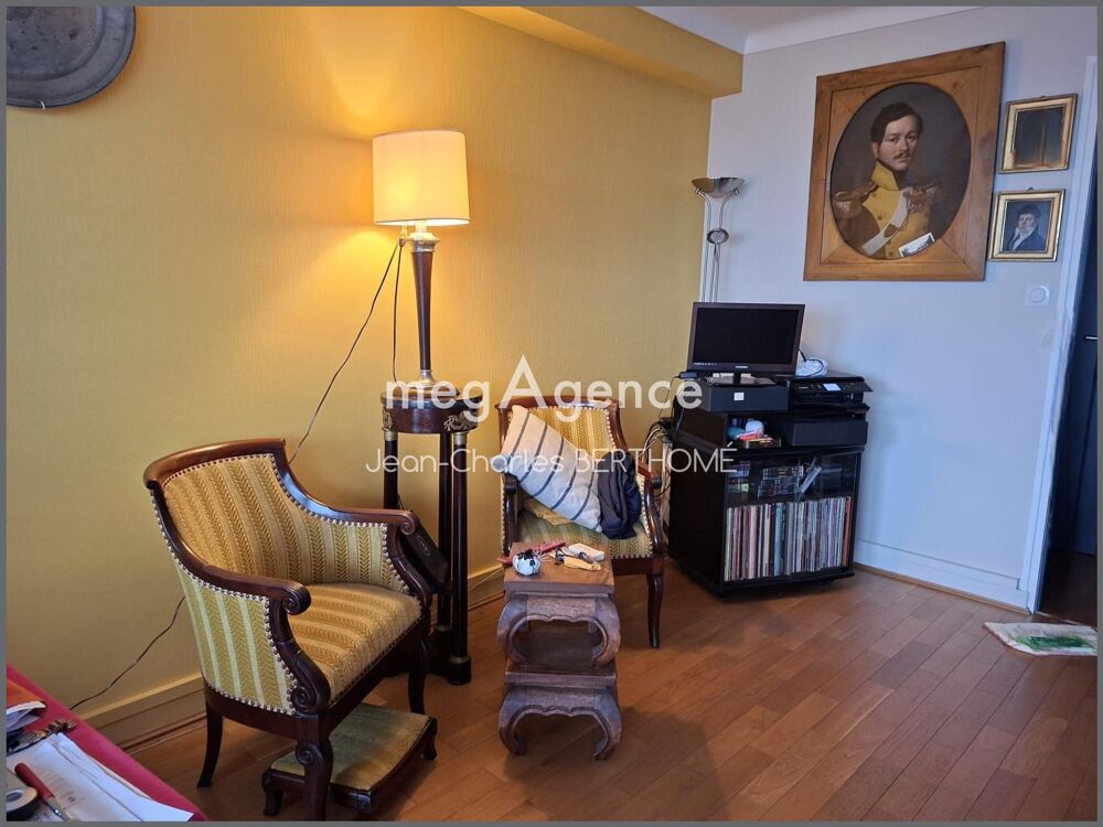Offrez- vous un cadre idyllique dans cet appartement T2 de 53m2 habitable, quartier très prisé, marché Arago et grande Plage.
