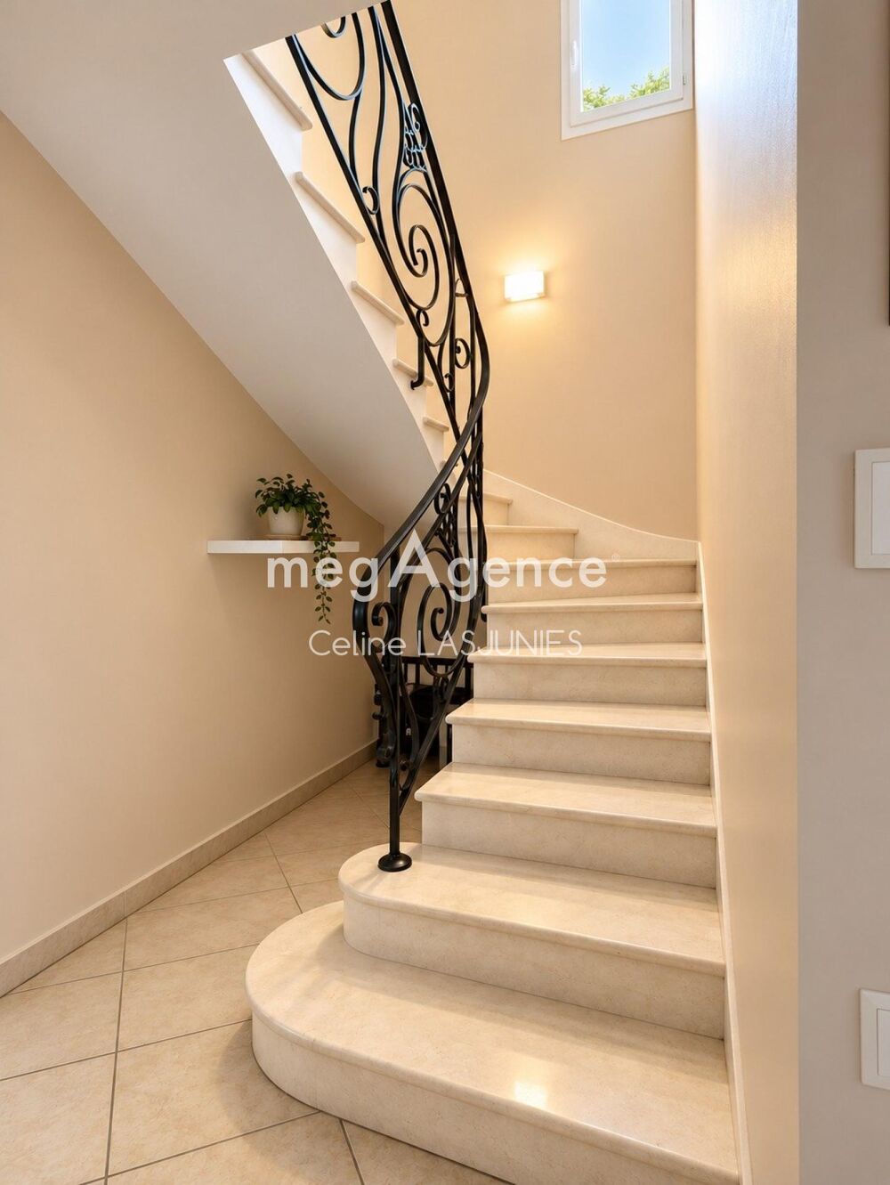 Vente Maison Blanquefort – Propriété aux portes de Bordeaux, offrant de beaux volumes et une dépendance avec entrée indépendante, idéale pour Blanquefort