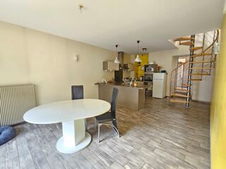  Maison  vendre 9 pices 200 m