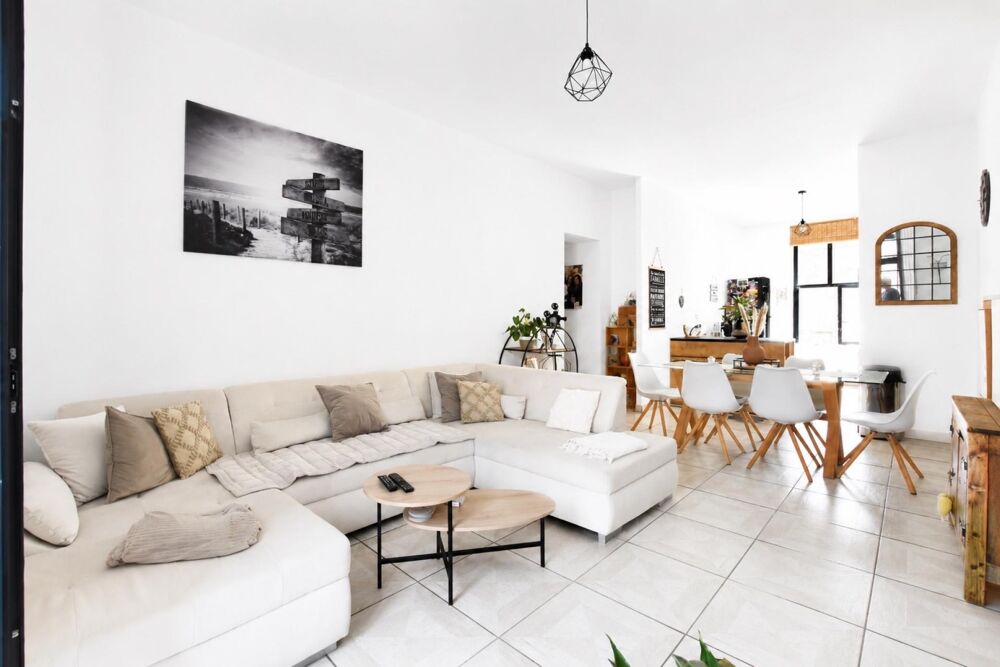 Grand T4 en rez-de-jardin