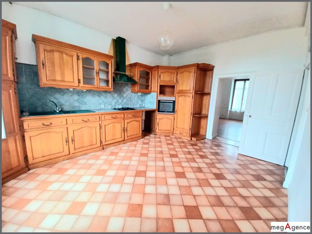 Vente Appartement Appartement lumineux T4 dans bâtiment de caractère Fougeres