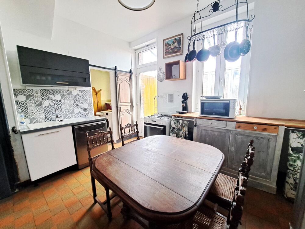 Maison centre ville, 2 suites parentales avec cour