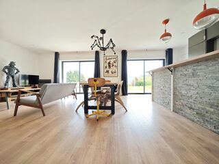  Maison  vendre 6 pices 174 m