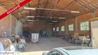  Parking / Garage à vendre 360 m²